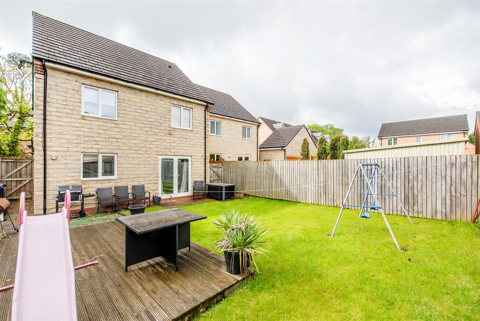 Oak Leaf Drive, Preston